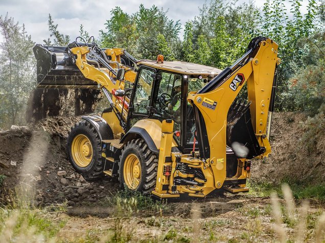 Powerful and fuel-effective Cat 444 backhoe loader