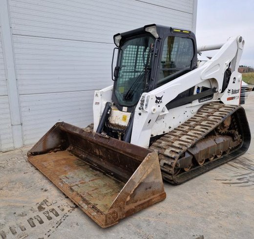 Bobcat T870