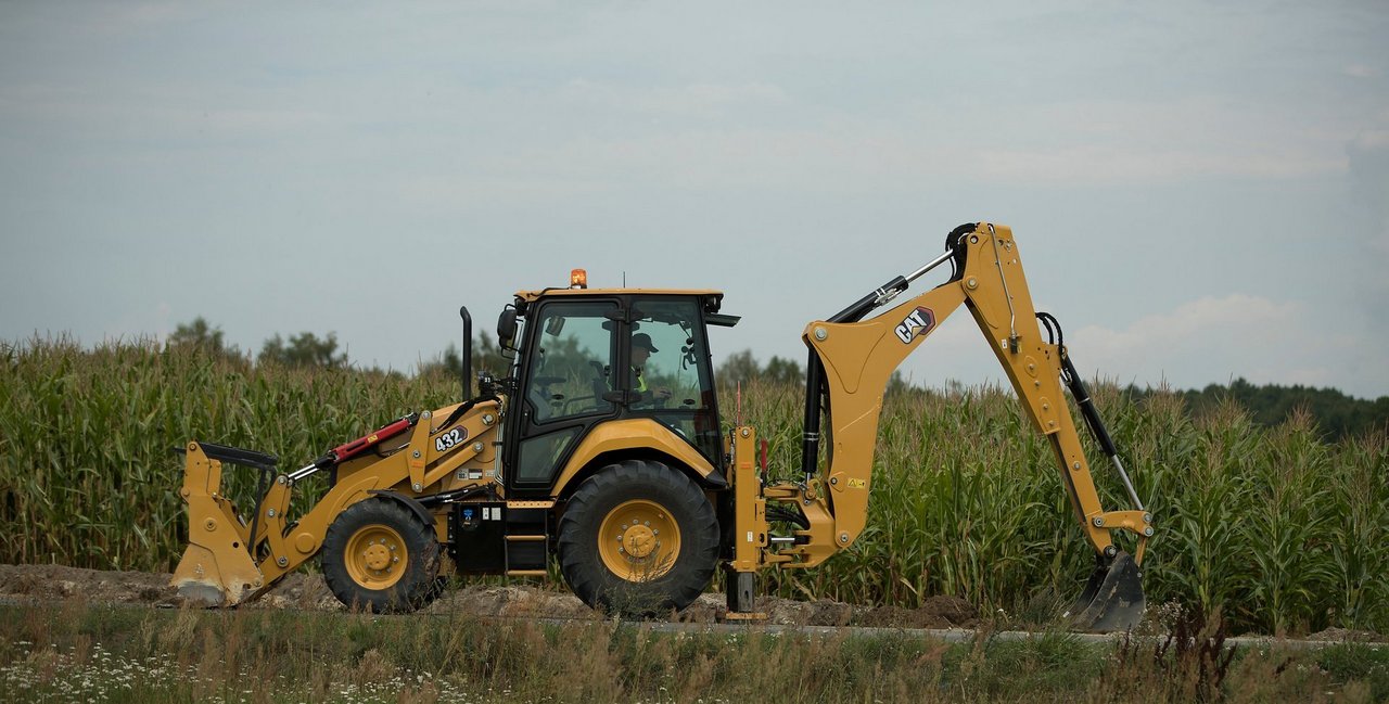 New generation Cat Backhoe loader 432