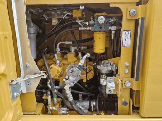 CATERPILLAR 313FL - New Undercarriage