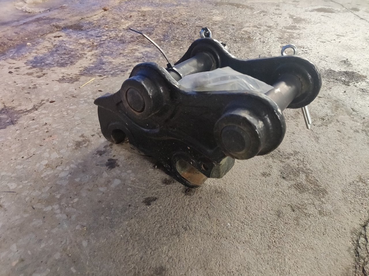 Coupling for mini excavator Coupling for mini excavator