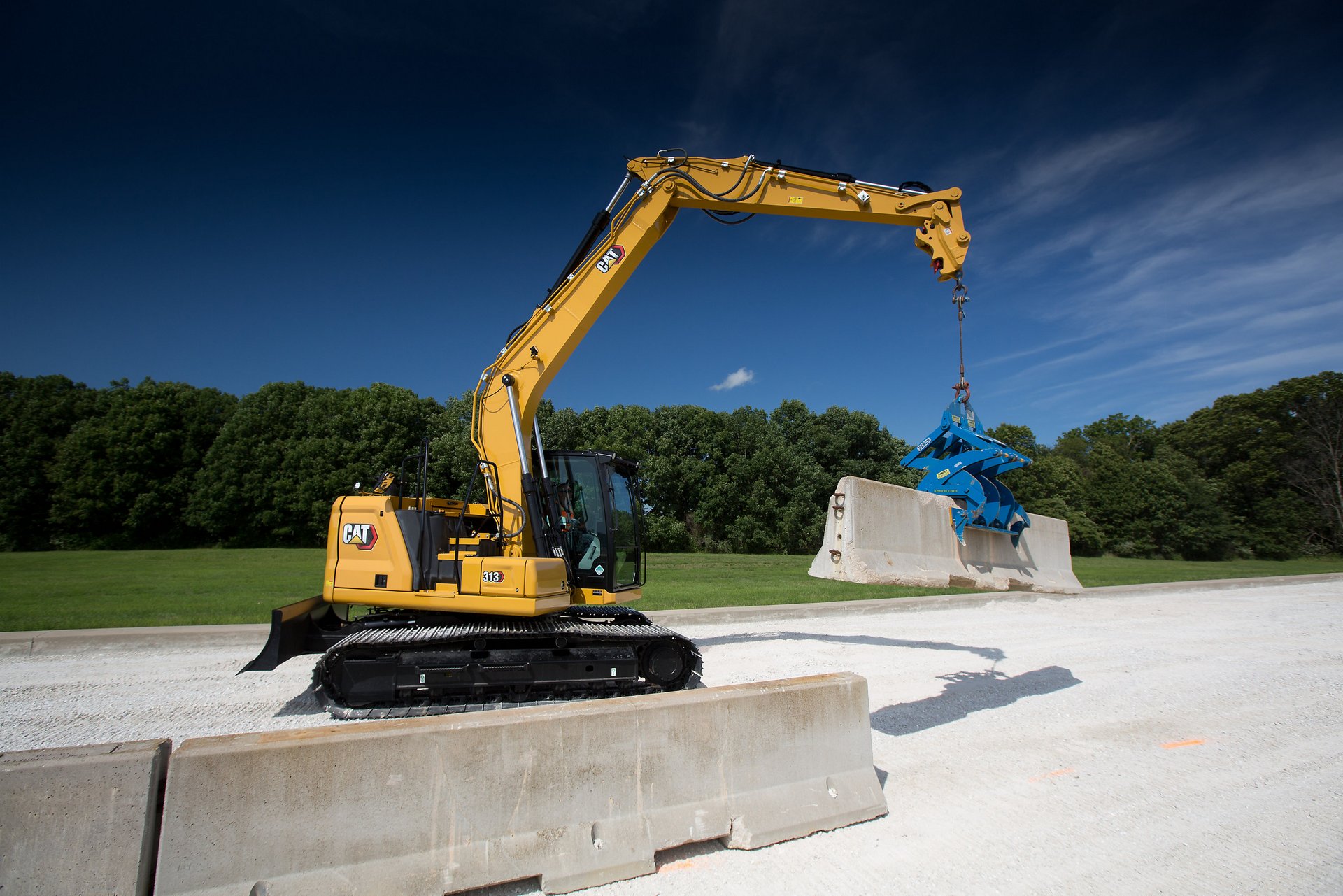 NEW CAT® 313 AND 313 GC NEXT GENERATION EXCAVATORS NEW CAT® 313 AND 313 GC NEXT GENERATION EXCAVATORS